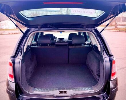 Черный Опель Астра, объемом двигателя 1.6 л и пробегом 172 тыс. км за 5350 $, фото 11 на Automoto.ua