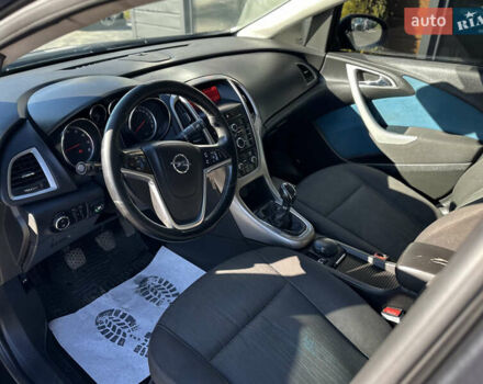 Черный Опель Астра, объемом двигателя 1.36 л и пробегом 250 тыс. км за 6200 $, фото 27 на Automoto.ua