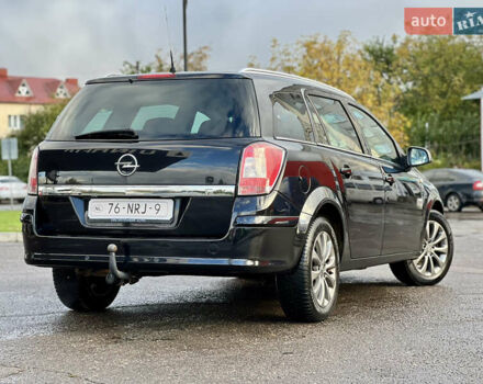Опель Астра 2010 в Дубно на Automoto.ua Черный Опель Астра, объемом двигателя 1.6 л и пробегом 218 тыс. км за 5700 $, фото 8 на Automoto.ua