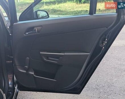 Опель Астра 2010 в Полтаве на Automoto.ua Черный Опель Астра, объемом двигателя 1.6 л и пробегом 226 тыс. км за 5600 $, фото 13 на Automoto.ua