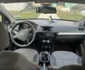 Черный Опель Астра, объемом двигателя 1.6 л и пробегом 319 тыс. км за 5200 $, фото 4 на Automoto.ua