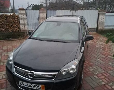 Черный Опель Астра, объемом двигателя 1.6 л и пробегом 209 тыс. км за 5800 $, фото 1 на Automoto.ua