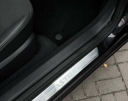 Черный Опель Астра, объемом двигателя 1.6 л и пробегом 152 тыс. км за 7200 $, фото 48 на Automoto.ua