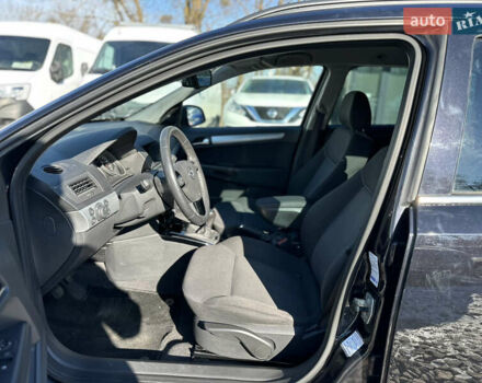 Черный Опель Астра, объемом двигателя 1.7 л и пробегом 172 тыс. км за 5970 $, фото 16 на Automoto.ua