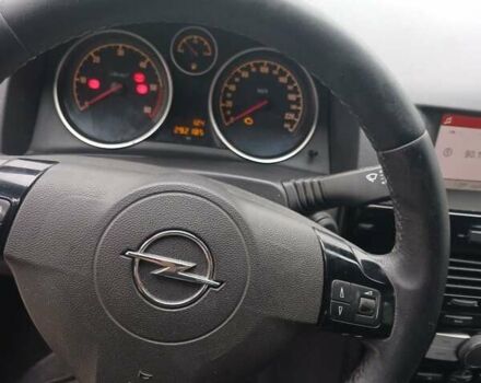 Опель Астра 2010 в Днепре (Днепропетровске) на Automoto.ua Черный Опель Астра, объемом двигателя 1.7 л и пробегом 292 тыс. км за 5500 $, фото 11 на Automoto.ua