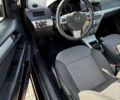 Черный Опель Астра, объемом двигателя 1.6 л и пробегом 239 тыс. км за 6000 $, фото 9 на Automoto.ua