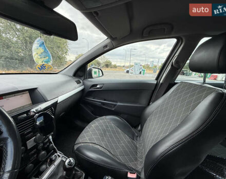 Черный Опель Астра, объемом двигателя 1.69 л и пробегом 334 тыс. км за 5900 $, фото 10 на Automoto.ua
