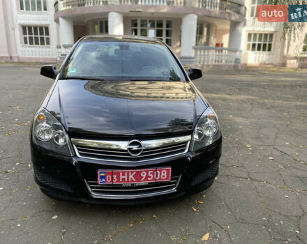Черный Опель Астра, объемом двигателя 1.6 л и пробегом 200 тыс. км за 6400 $, фото 5 на Automoto.ua