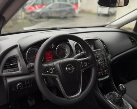 Черный Опель Астра, объемом двигателя 1.4 л и пробегом 225 тыс. км за 6150 $, фото 11 на Automoto.ua
