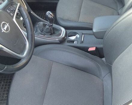 Черный Опель Астра, объемом двигателя 1.7 л и пробегом 217 тыс. км за 7900 $, фото 6 на Automoto.ua