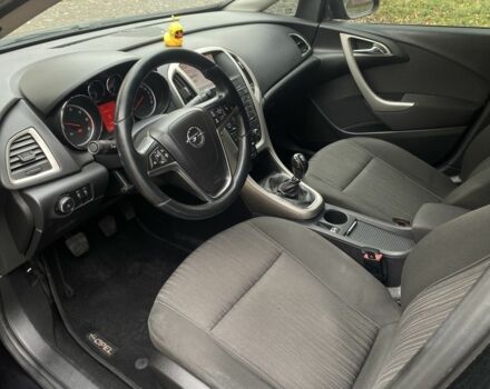 Черный Опель Астра, объемом двигателя 1.2 л и пробегом 310 тыс. км за 6800 $, фото 6 на Automoto.ua