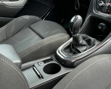 Черный Опель Астра, объемом двигателя 1.7 л и пробегом 321 тыс. км за 6490 $, фото 7 на Automoto.ua