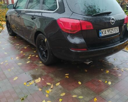 Опель Астра 2011 в Нежине на Automoto.ua Черный Опель Астра, объемом двигателя 1.4 л и пробегом 230 тыс. км за 5500 $, фото 1 на Automoto.ua