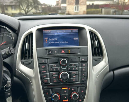 Черный Опель Астра, объемом двигателя 1.7 л и пробегом 256 тыс. км за 6200 $, фото 26 на Automoto.ua