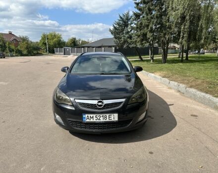 Черный Опель Астра, объемом двигателя 1.2 л и пробегом 345 тыс. км за 5950 $, фото 1 на Automoto.ua