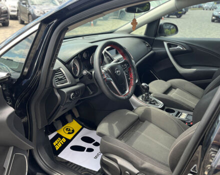 Черный Опель Астра, объемом двигателя 1.7 л и пробегом 222 тыс. км за 6700 $, фото 8 на Automoto.ua