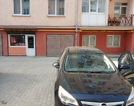 Черный Опель Астра, объемом двигателя 1.69 л и пробегом 300 тыс. км за 7000 $, фото 8 на Automoto.ua