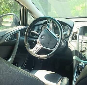 Чорний Опель Астра, об'ємом двигуна 1.7 л та пробігом 244 тис. км за 7500 $, фото 11 на Automoto.ua