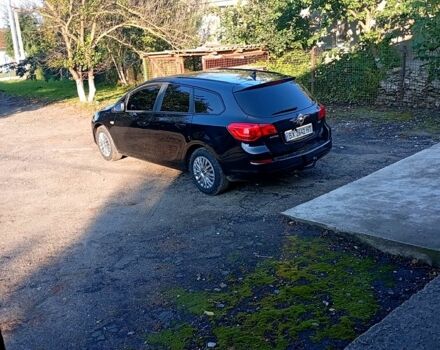 Черный Опель Астра, объемом двигателя 1.7 л и пробегом 315 тыс. км за 6300 $, фото 3 на Automoto.ua