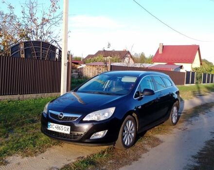 Черный Опель Астра, объемом двигателя 1.7 л и пробегом 217 тыс. км за 7900 $, фото 4 на Automoto.ua