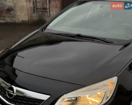 Черный Опель Астра, объемом двигателя 1.4 л и пробегом 225 тыс. км за 6350 $, фото 2 на Automoto.ua