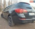 Черный Опель Астра, объемом двигателя 1.7 л и пробегом 270 тыс. км за 7000 $, фото 9 на Automoto.ua