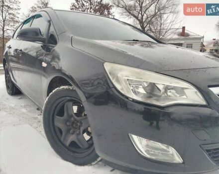 Черный Опель Астра, объемом двигателя 1.7 л и пробегом 290 тыс. км за 6200 $, фото 12 на Automoto.ua