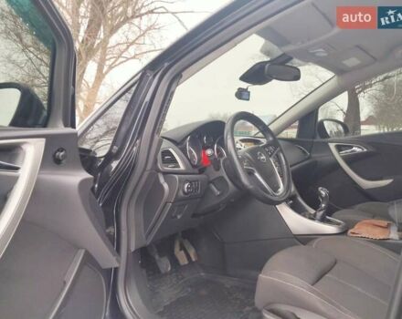 Черный Опель Астра, объемом двигателя 1.7 л и пробегом 290 тыс. км за 6200 $, фото 11 на Automoto.ua