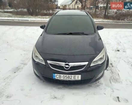 Черный Опель Астра, объемом двигателя 1.7 л и пробегом 290 тыс. км за 6200 $, фото 4 на Automoto.ua