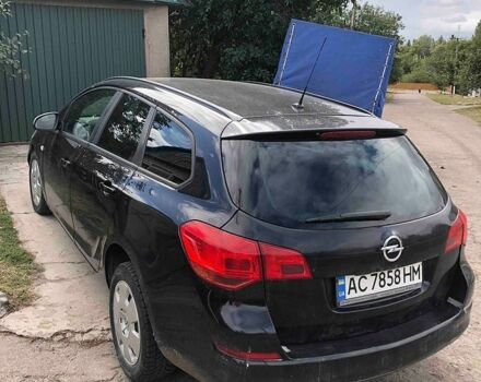 Черный Опель Астра, объемом двигателя 1.7 л и пробегом 266 тыс. км за 5100 $, фото 2 на Automoto.ua