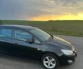 Черный Опель Астра, объемом двигателя 1.7 л и пробегом 250 тыс. км за 5800 $, фото 3 на Automoto.ua