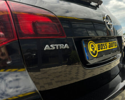 Черный Опель Астра, объемом двигателя 1.7 л и пробегом 222 тыс. км за 6700 $, фото 6 на Automoto.ua