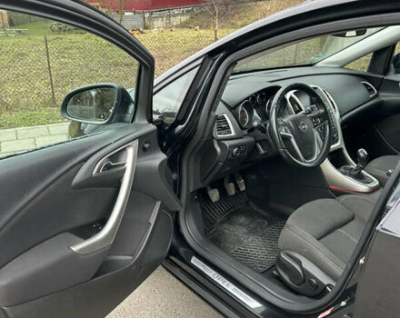 Черный Опель Астра, объемом двигателя 1.7 л и пробегом 256 тыс. км за 6200 $, фото 29 на Automoto.ua