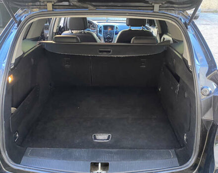 Черный Опель Астра, объемом двигателя 1.7 л и пробегом 260 тыс. км за 7500 $, фото 13 на Automoto.ua