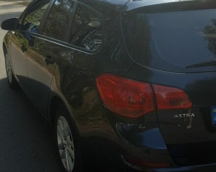 Опель Астра 2012 в Бородянке на Automoto.ua Черный Опель Астра, объемом двигателя 0 л и пробегом 274 тыс. км за 6600 $, фото 4 на Automoto.ua