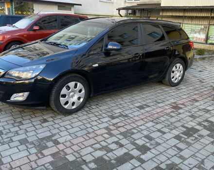 Черный Опель Астра, объемом двигателя 1.7 л и пробегом 260 тыс. км за 7500 $, фото 2 на Automoto.ua