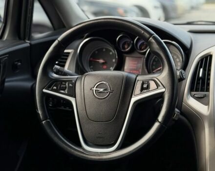 Черный Опель Астра, объемом двигателя 1.7 л и пробегом 212 тыс. км за 7000 $, фото 10 на Automoto.ua