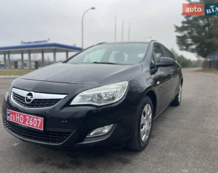 Черный Опель Астра, объемом двигателя 1.4 л и пробегом 210 тыс. км за 5900 $, фото 4 на Automoto.ua