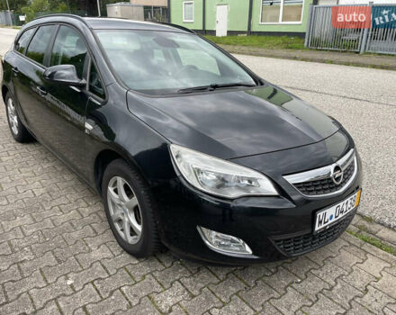 Черный Опель Астра, объемом двигателя 1.7 л и пробегом 230 тыс. км за 5950 $, фото 13 на Automoto.ua
