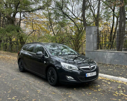 Черный Опель Астра, объемом двигателя 1.7 л и пробегом 275 тыс. км за 7400 $, фото 1 на Automoto.ua