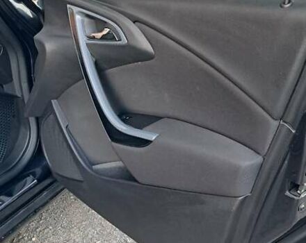 Черный Опель Астра, объемом двигателя 1.7 л и пробегом 267 тыс. км за 7199 $, фото 20 на Automoto.ua