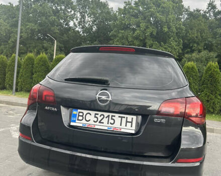 Черный Опель Астра, объемом двигателя 1.69 л и пробегом 260 тыс. км за 6800 $, фото 1 на Automoto.ua