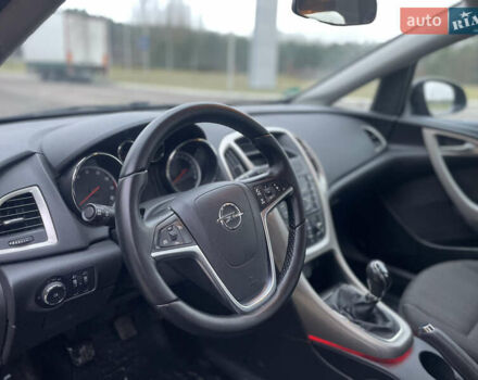 Черный Опель Астра, объемом двигателя 1.4 л и пробегом 210 тыс. км за 5900 $, фото 15 на Automoto.ua