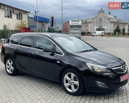 Черный Опель Астра, объемом двигателя 1.6 л и пробегом 125 тыс. км за 7450 $, фото 5 на Automoto.ua
