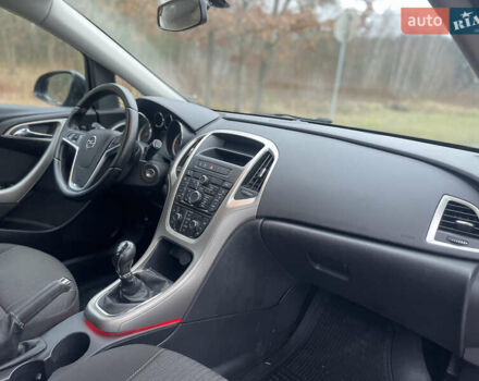 Черный Опель Астра, объемом двигателя 1.4 л и пробегом 210 тыс. км за 5900 $, фото 18 на Automoto.ua