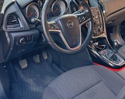 Черный Опель Астра, объемом двигателя 1.7 л и пробегом 267 тыс. км за 7199 $, фото 28 на Automoto.ua