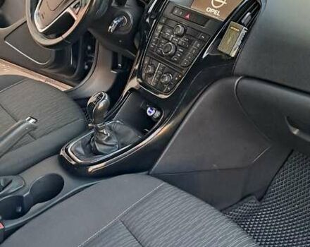 Черный Опель Астра, объемом двигателя 1.7 л и пробегом 267 тыс. км за 7199 $, фото 19 на Automoto.ua