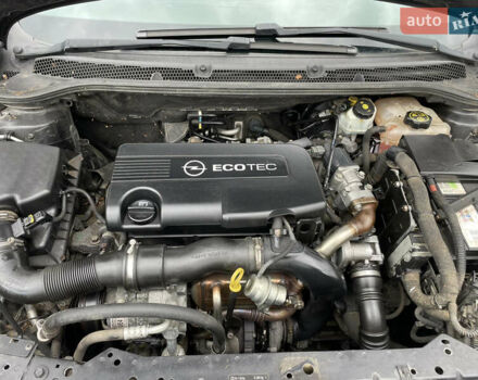 Черный Опель Астра, объемом двигателя 1.7 л и пробегом 230 тыс. км за 5950 $, фото 6 на Automoto.ua