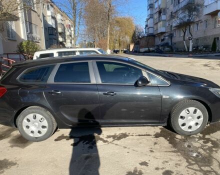 Черный Опель Астра, объемом двигателя 1.7 л и пробегом 260 тыс. км за 7500 $, фото 3 на Automoto.ua