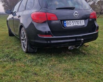 Черный Опель Астра, объемом двигателя 1.7 л и пробегом 200 тыс. км за 7200 $, фото 4 на Automoto.ua